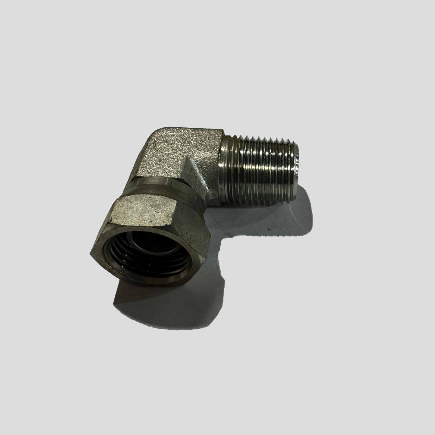 9405X08X08 | #8 NPT M to #8 NPT F 90 Swivel